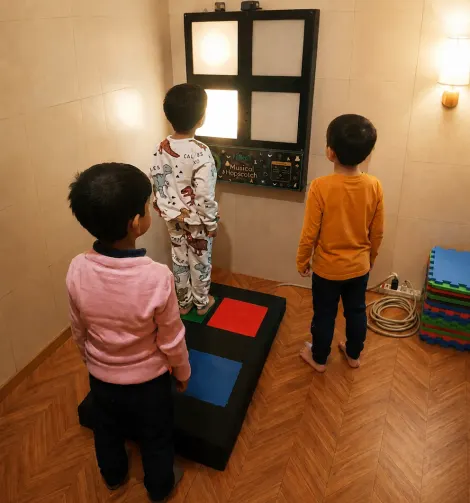 Musical Hopscotch Quadra Light