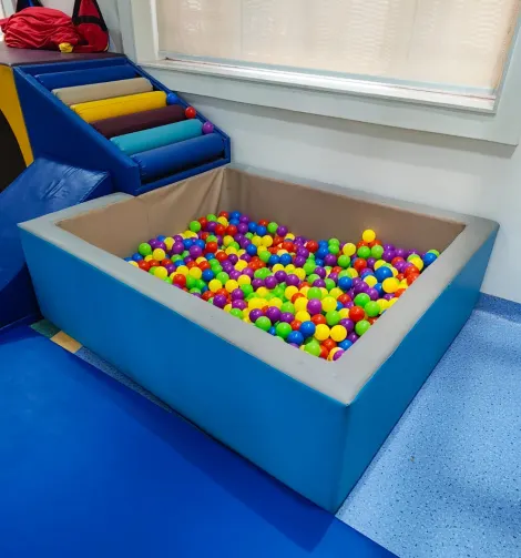 Foam Ball Pool Economy 